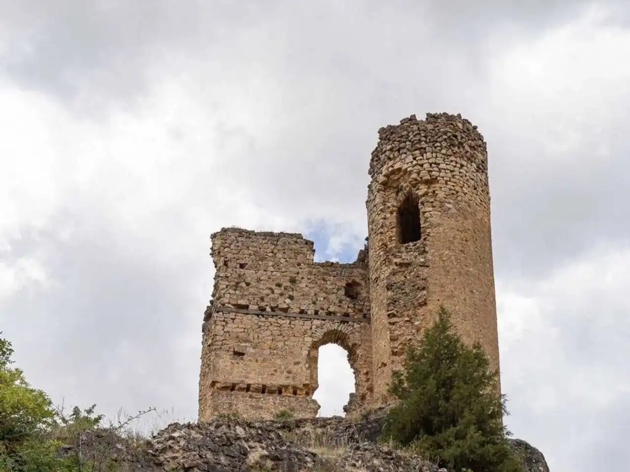Außenansicht von Gebäude zum Verkauf in Sigüenza