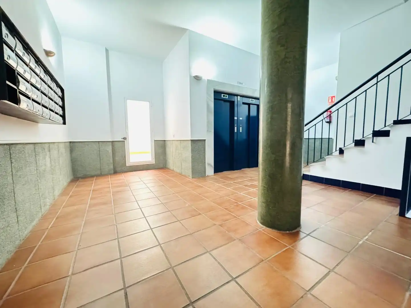 Flat for sale in Algeciras  with Balcony