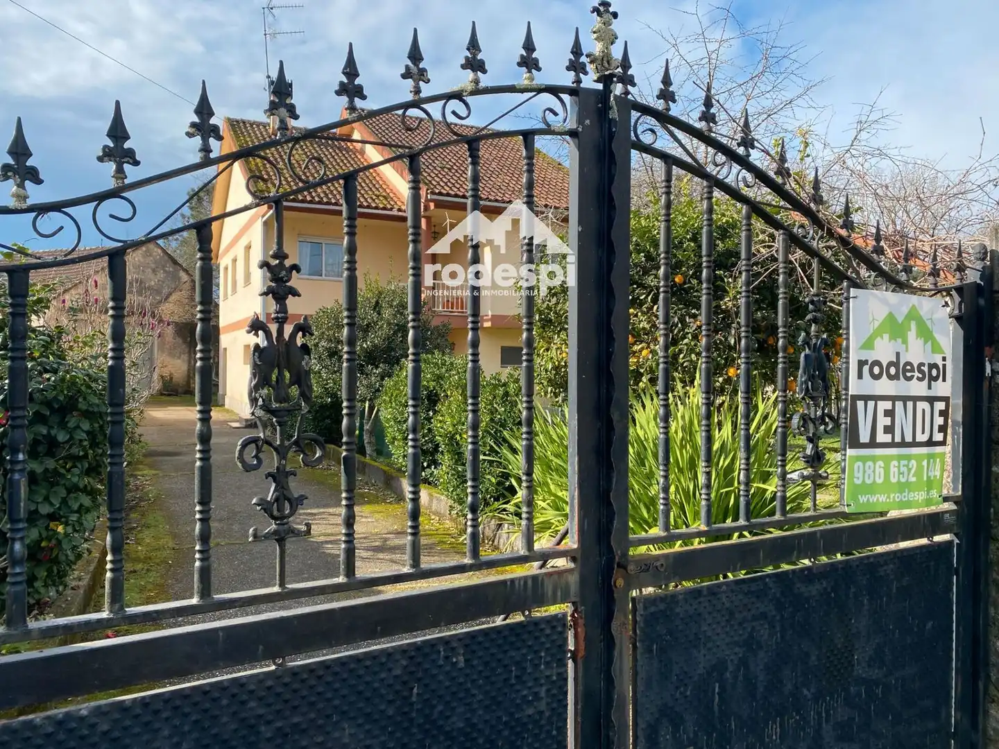 Exterior view of Houses for sale in Crecente  with Heating, Storage room and Swimming Pool