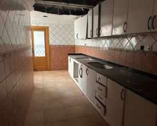 Cuina de Casa adosada en venda en Aspe amb Terrassa i Balcó
