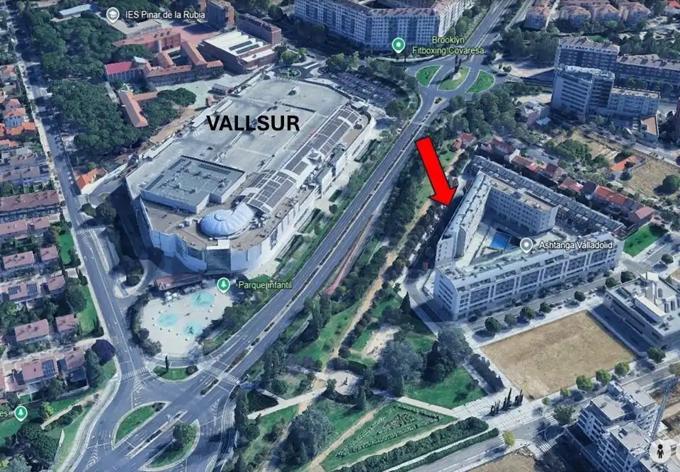 Pis amb terrassa de lloguer a Calle MORAÑA