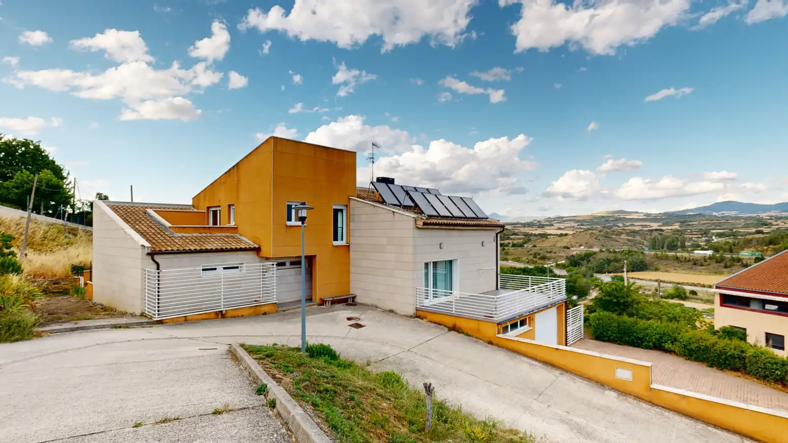 Houses for sale in Pueyo - CALLE MALATXO, Pueyo / Puiu