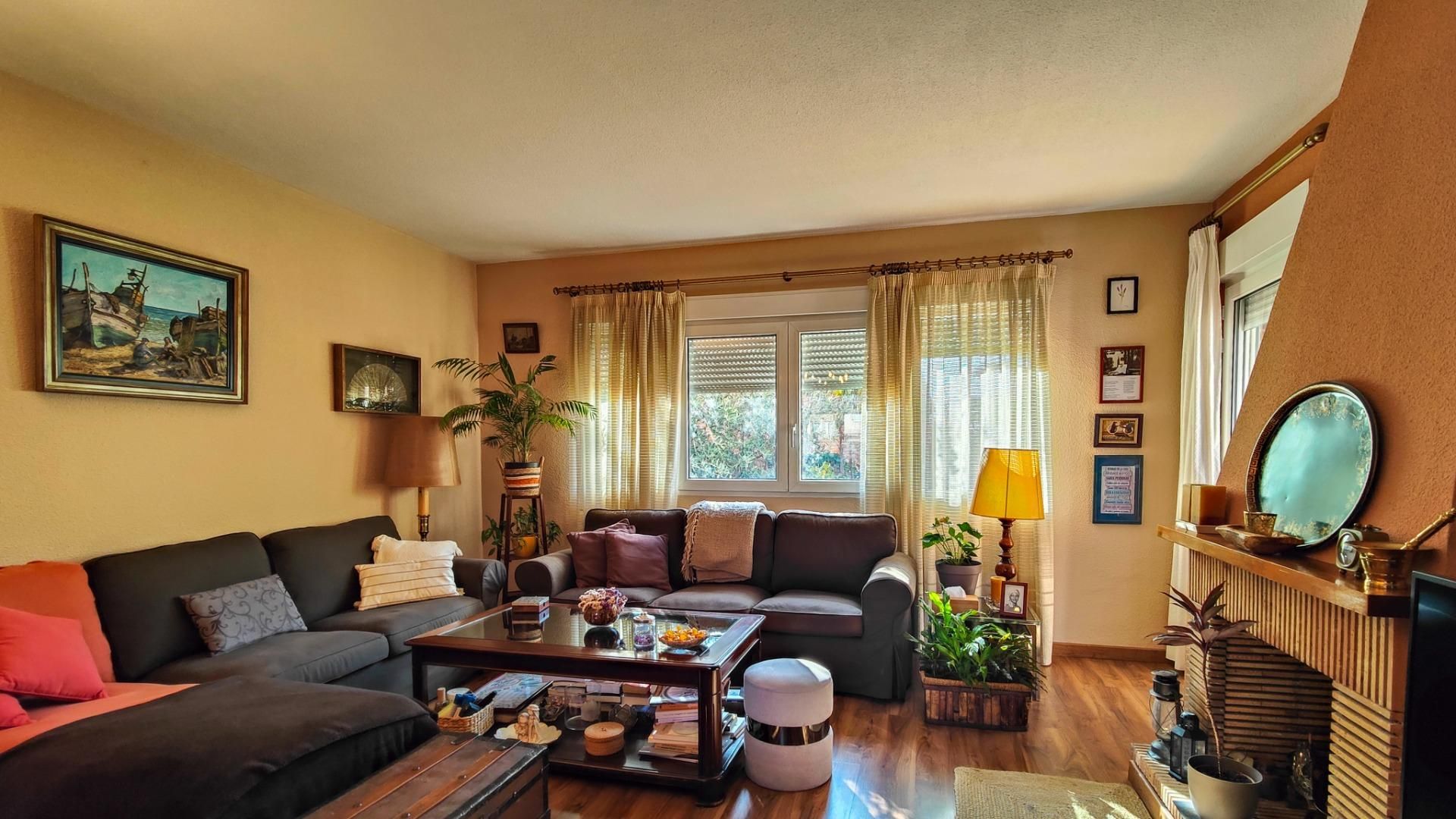 Living room of Single-family semi-detached for sale in Torrelodones  with Heating, Private garden and Terrace