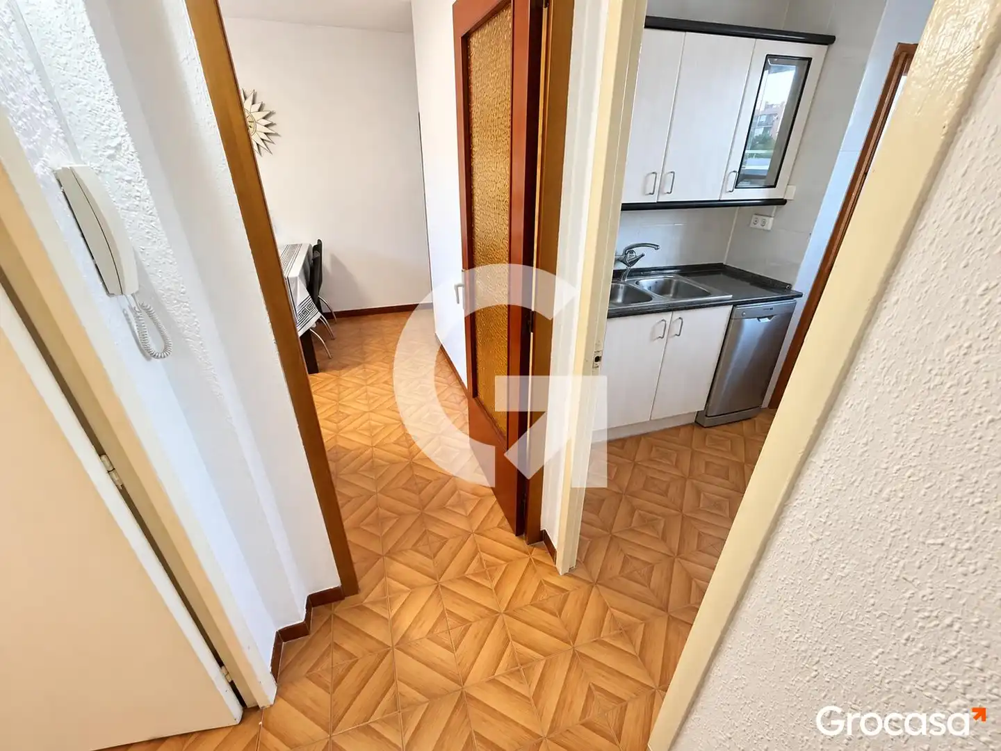 Piso con terraza en venta en CL OLOT, imagen 9