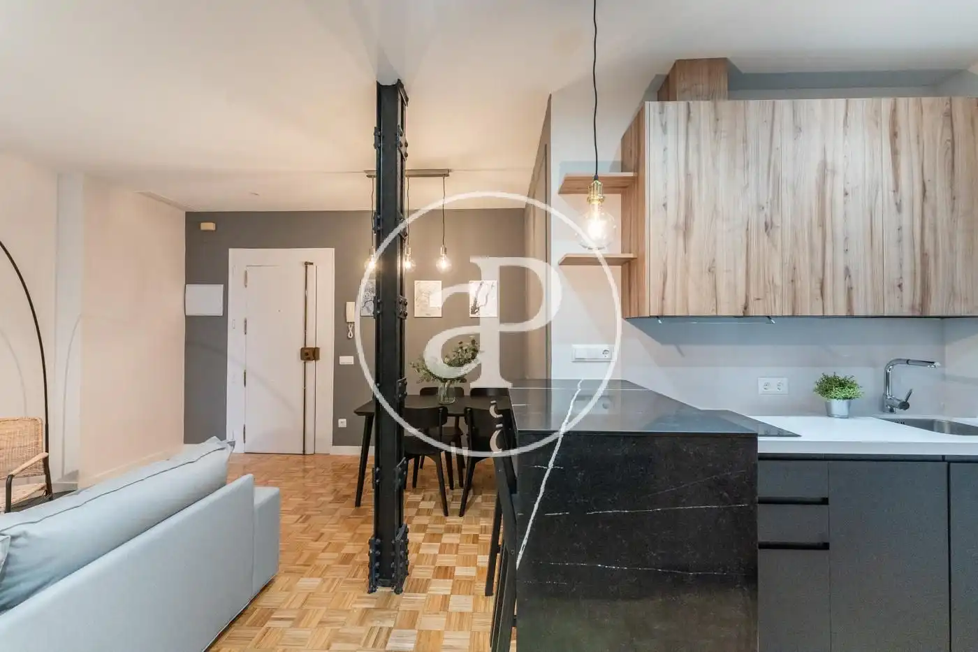 Vista exterior de Piso en venta en Madrid con Aire acondicionado, Calefacción y Amueblado