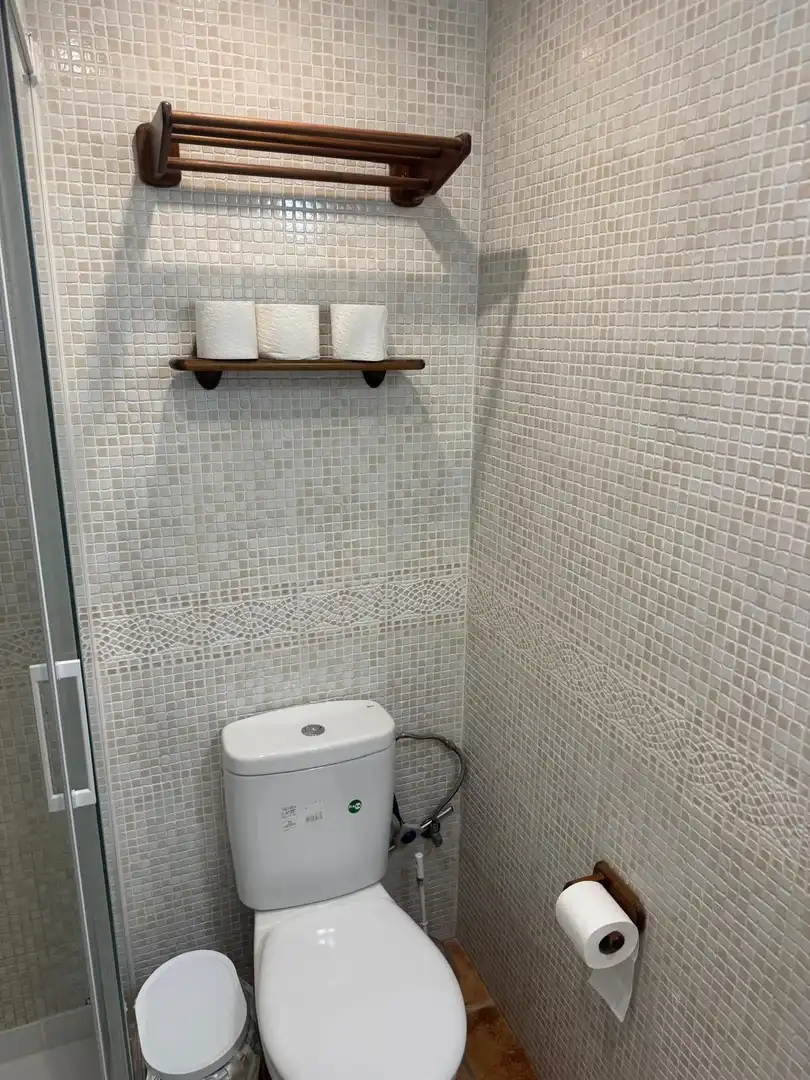 Badezimmer von Wohnungen zum Verkauf in Marbella mit Klimaanlage und Terrasse