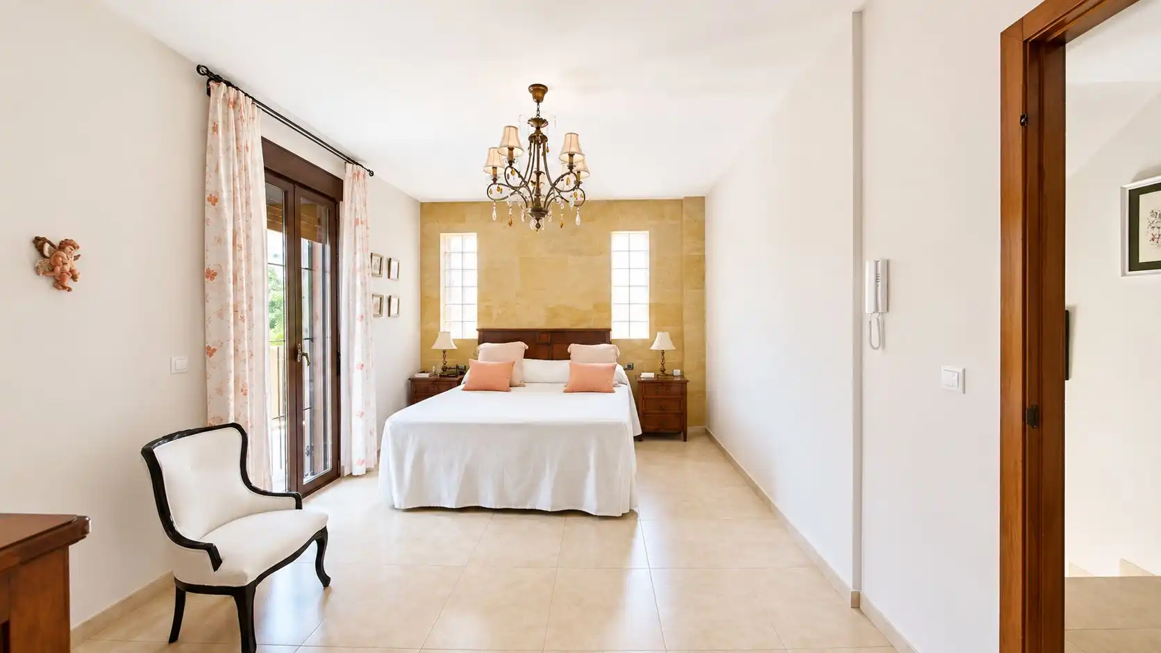 Habitación de Piso en venta en Periurbano Oeste - Sierra