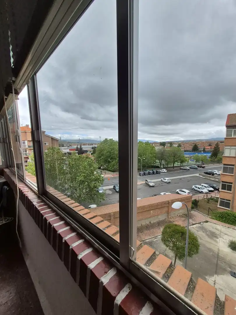 Außenansicht von Wohnung zum Verkauf in Ávila mit Heizung, Terrasse und Abstellraum