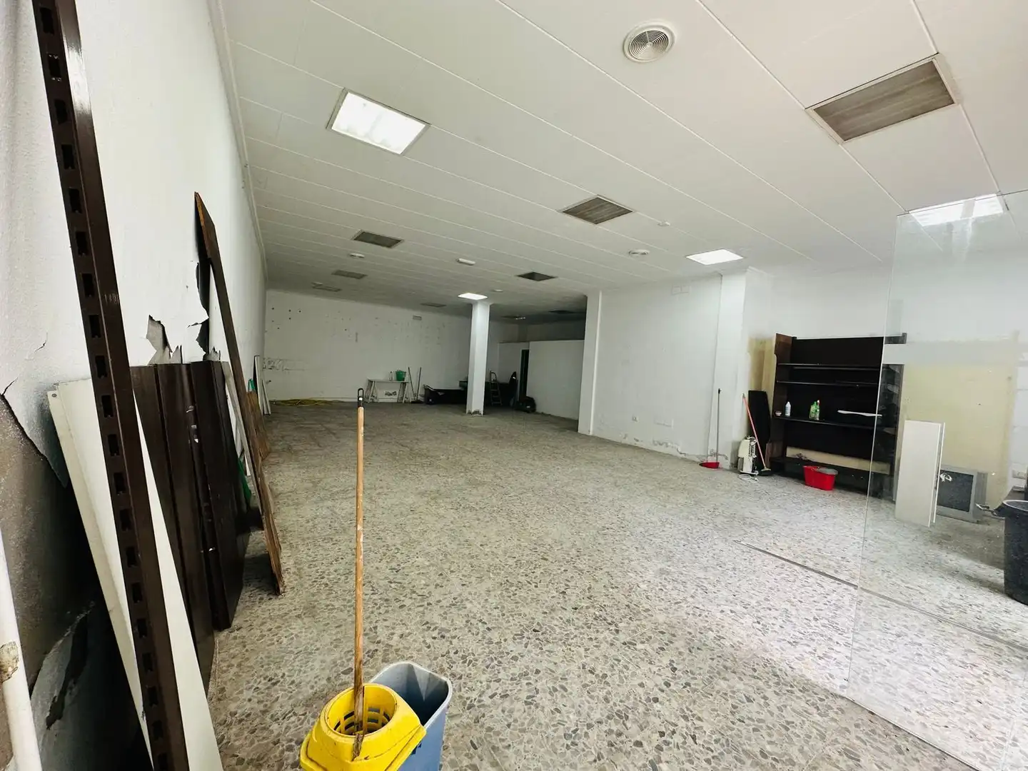 Business premises for sale in Avenida Constitución 36, imagen 3