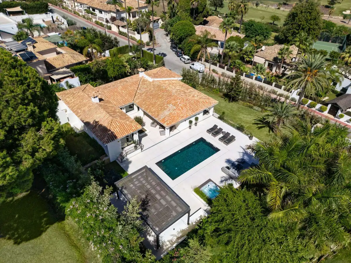 Chalet con piscina en venta en Nueva Andalucía, imagen 13