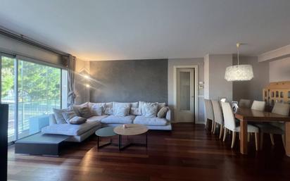 Sala d'estar de Pis en venda en Granollers amb Aire condicionat, Calefacció i Parquet