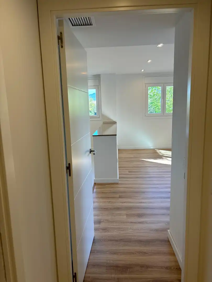 Wohnung zur Miete in Carrer Ripollès, Lledoner