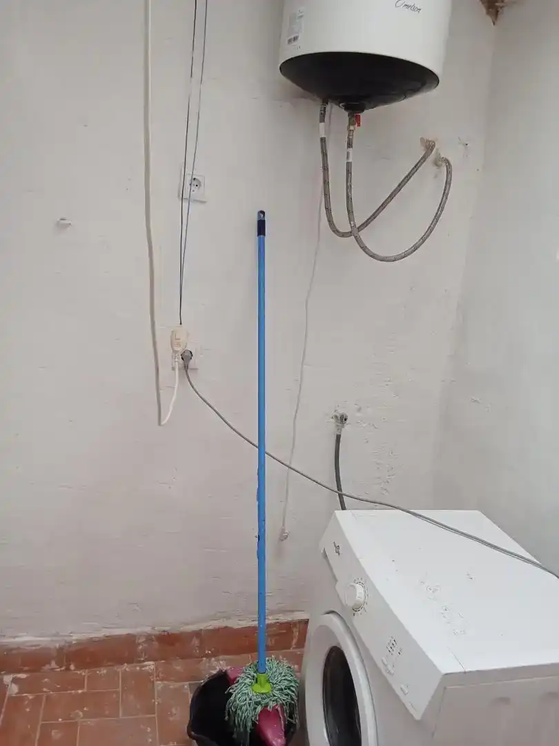 Baño de Piso en venta en Alberic con Horno, Lavadora y Microondas