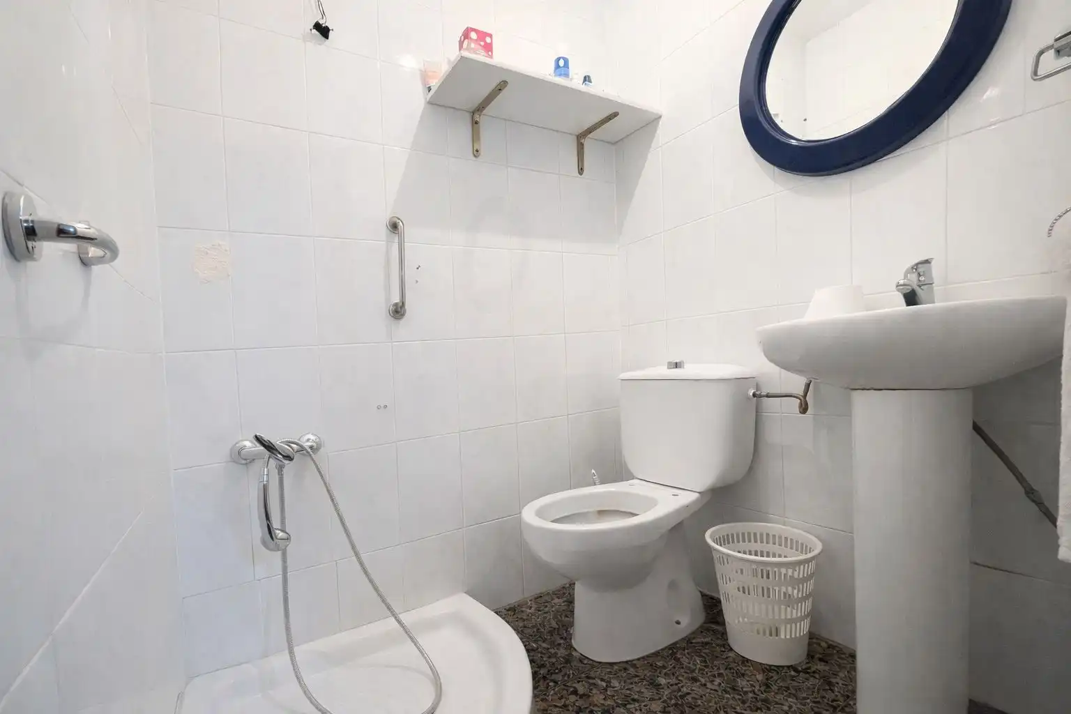 Bany de Casa o xalet en venda en Canillas de Aceituno amb Terrassa i Moblat