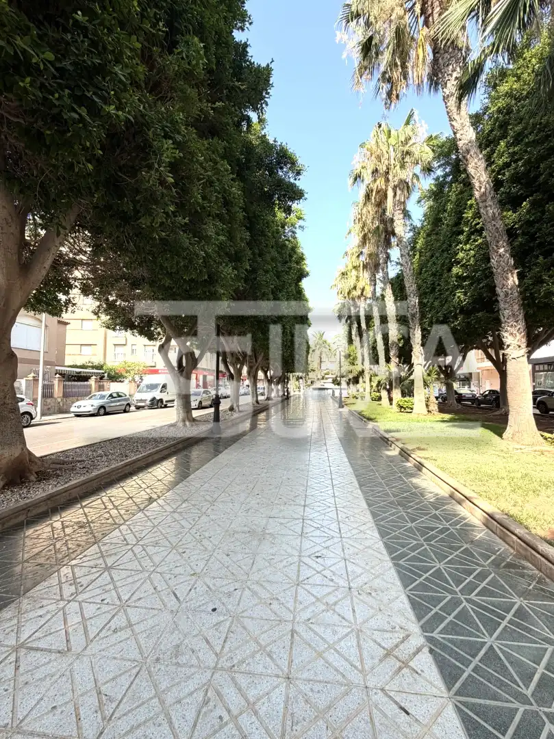 Vista exterior de Apartamento en venta en Roquetas de Mar con Amueblado, Horno y Lavadora
