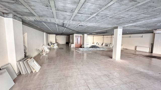 Local comercial en Venta en Rúa Ángel del Castillo López en Arteixo pueblo