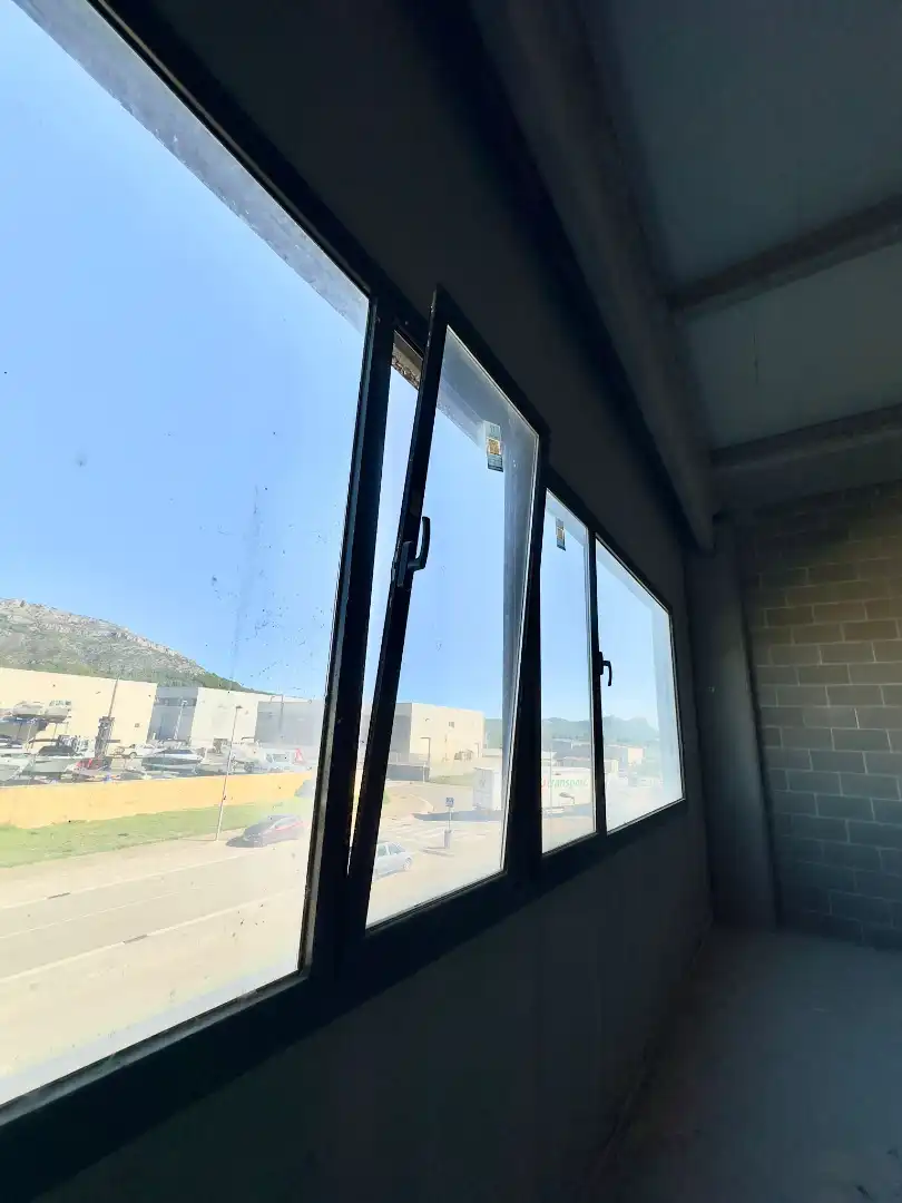 Vista exterior de Nave industrial en venta en Torroella de Montgrí con Calefacción y Alarma