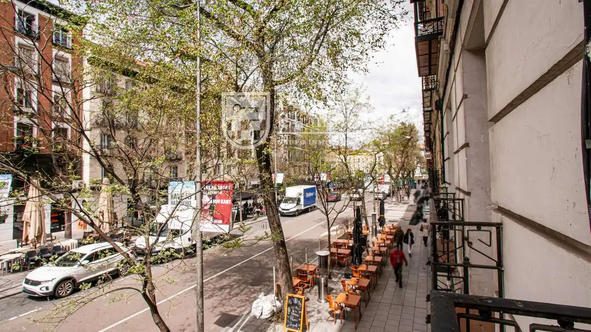 Exterior view of Flat for sale in Madrid  with Heating, Storage room and Balcony