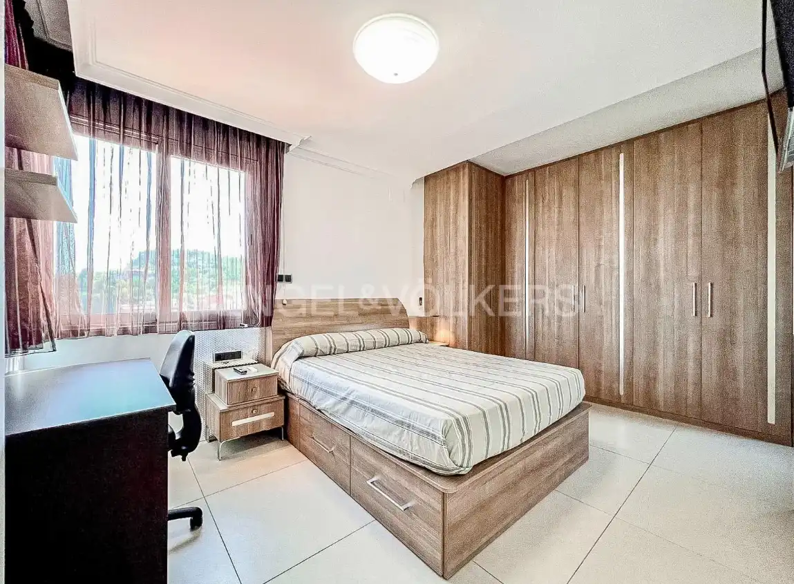 Habitación de Ático en venta en Barcelona con Aire acondicionado, Calefacción y Amueblado