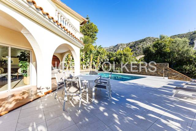 Casa-chalet en Venta en Garraf