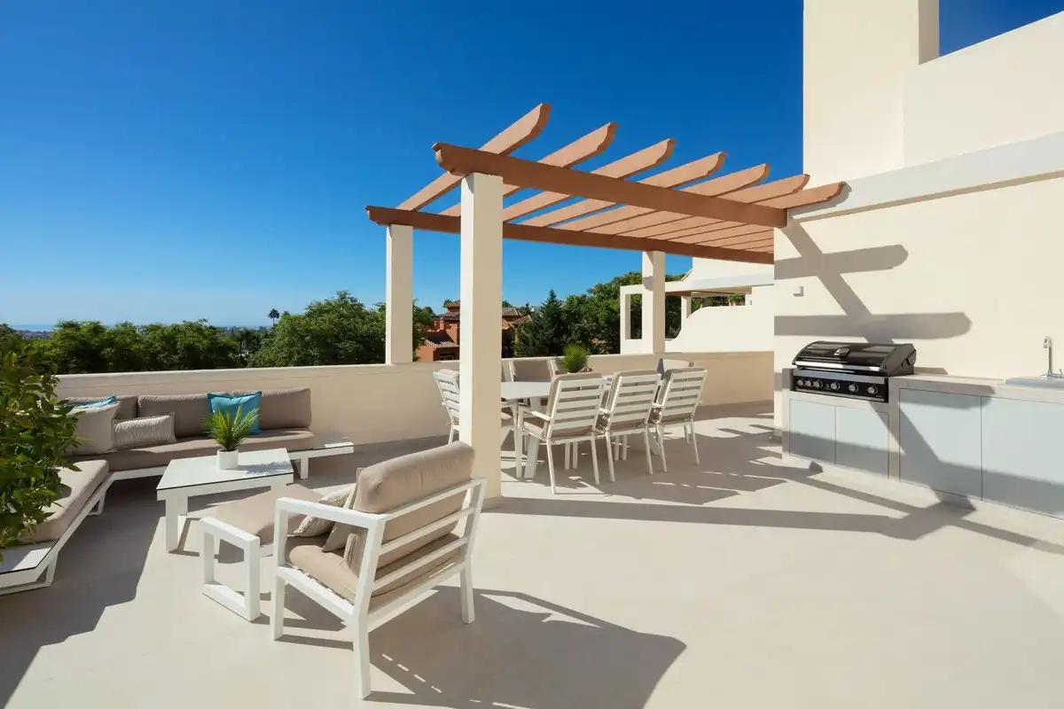 Dúplex amb piscina en venda a Nueva Andalucía, imagen 3