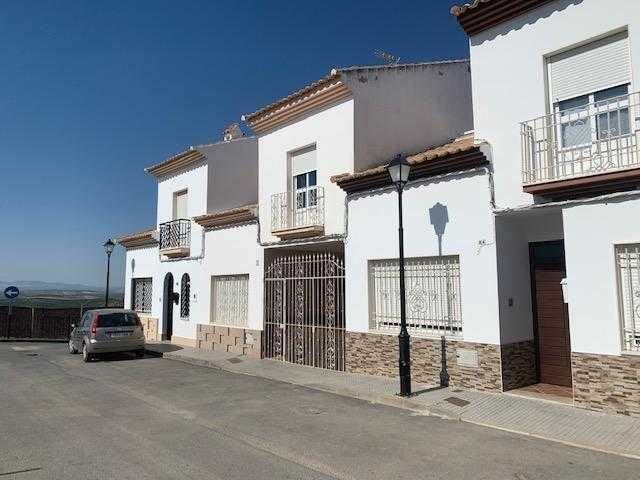 Exterior view of Single-family semi-detached for sale in Santaella