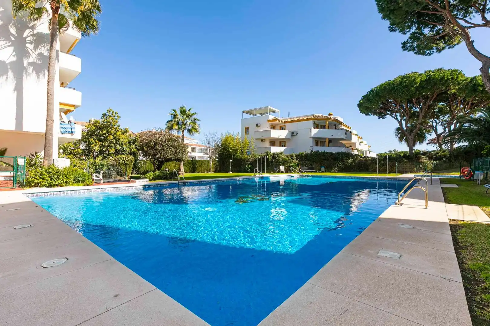 Pis amb piscina en venda a Calahonda, imagen 18