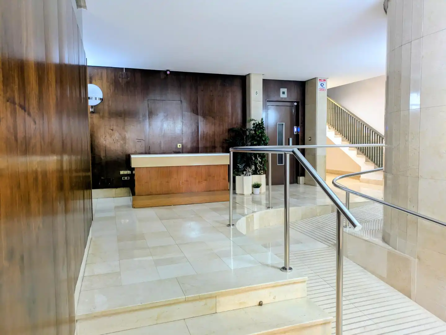 Flat with terrace for sale in Extramurs, imagen 3