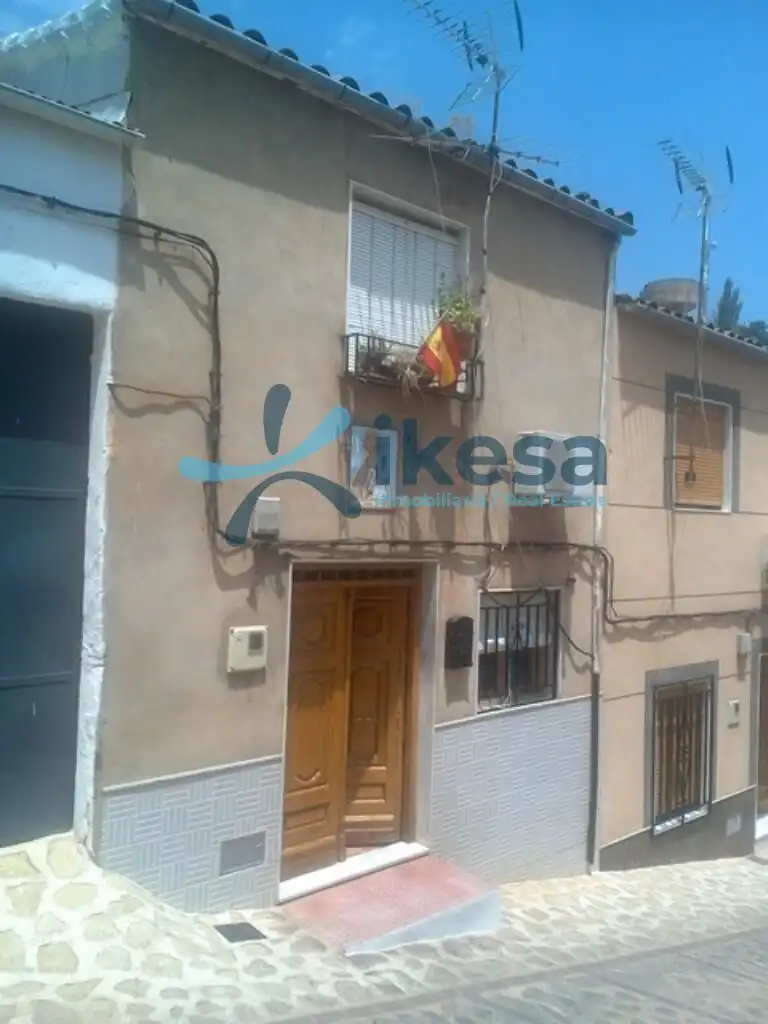 Vista exterior de Casa adosada en venta en Santisteban del Puerto