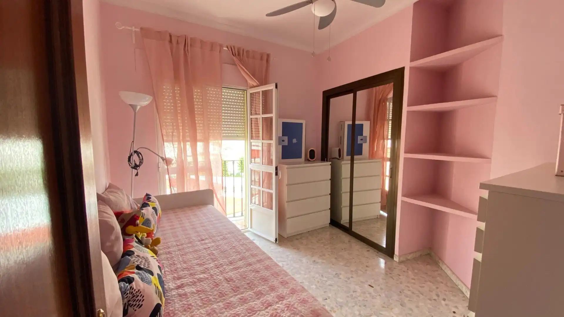 Habitación de Piso en venta en Villanueva del Ariscal, Sevilla