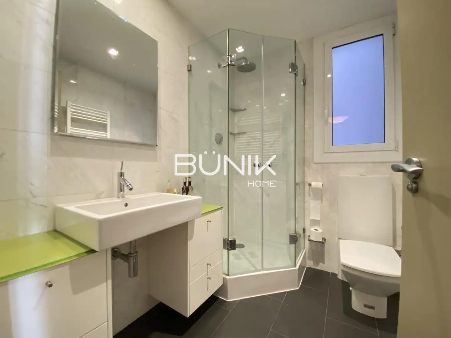 Bathroom of Flat for rent in Eixample