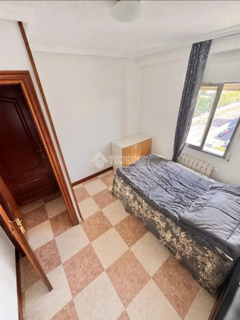 Bedroom of Flat for sale in Fuenlabrada  with Air Conditioner and Terrace