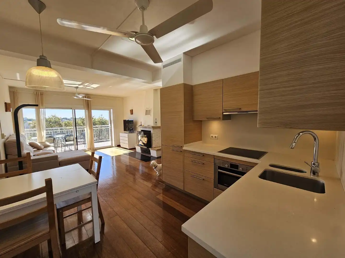 Cuina de Apartament en venda en Sant Feliu de Guíxols amb Calefacció, Parquet i Terrassa