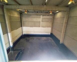Industrial buildings to rent in Palmete