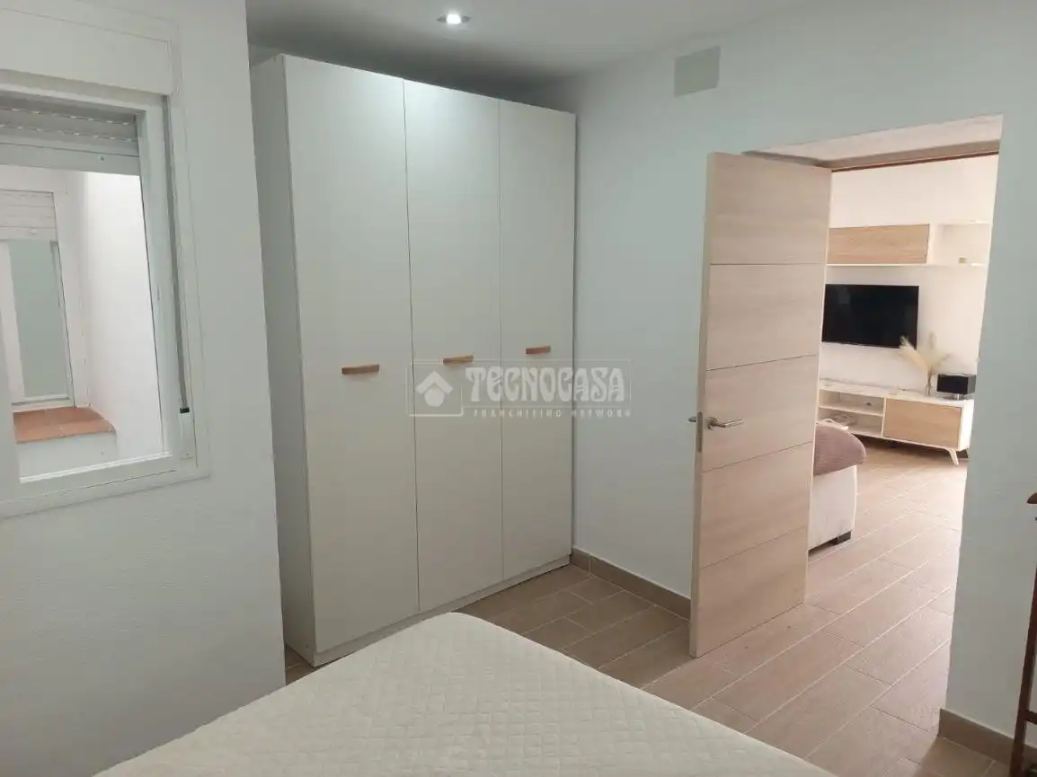 Bedroom of Flat for sale in San Roque