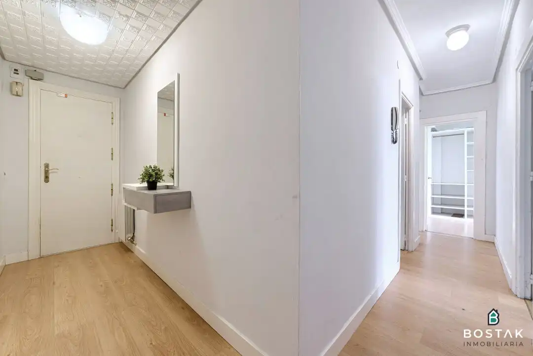 Flat for sale in Bilbao   with Heating