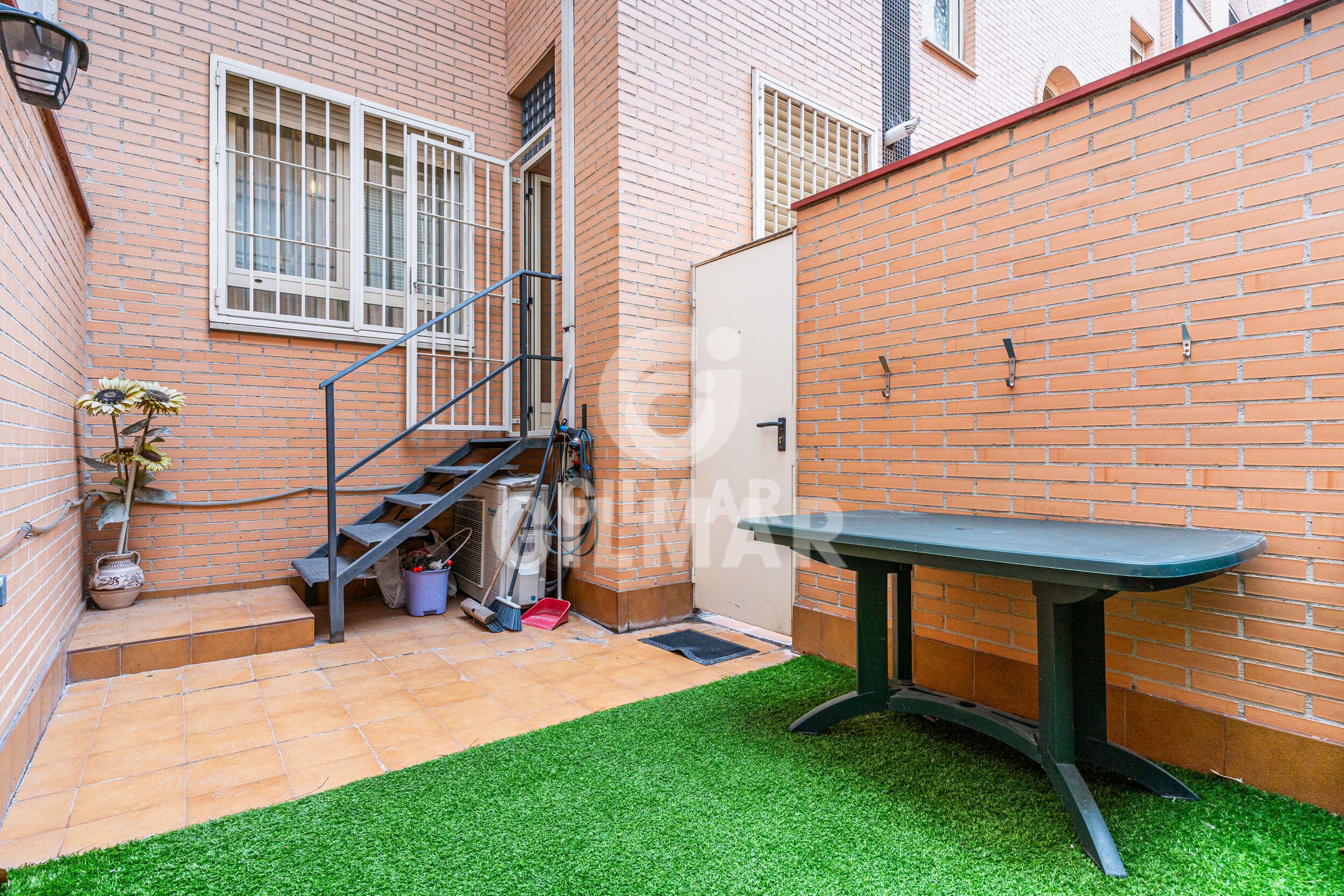 Garden of Flat for sale in  Madrid Capital  with Heating, Storage room and Balcony