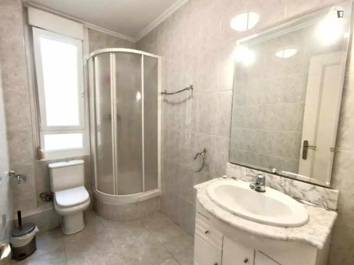 Habitación en 1º Ensanche