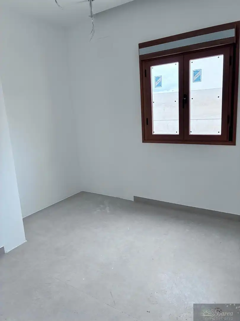 Houses for sale in Lucena  with Swimming Pool