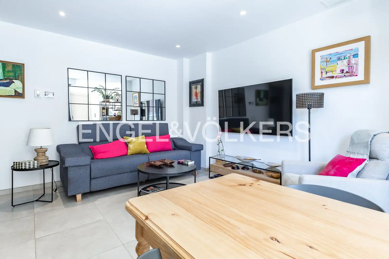 Sala de estar de Piso en venta en Sant Cugat del Vallès con Aire acondicionado, Calefacción y Jardín privado