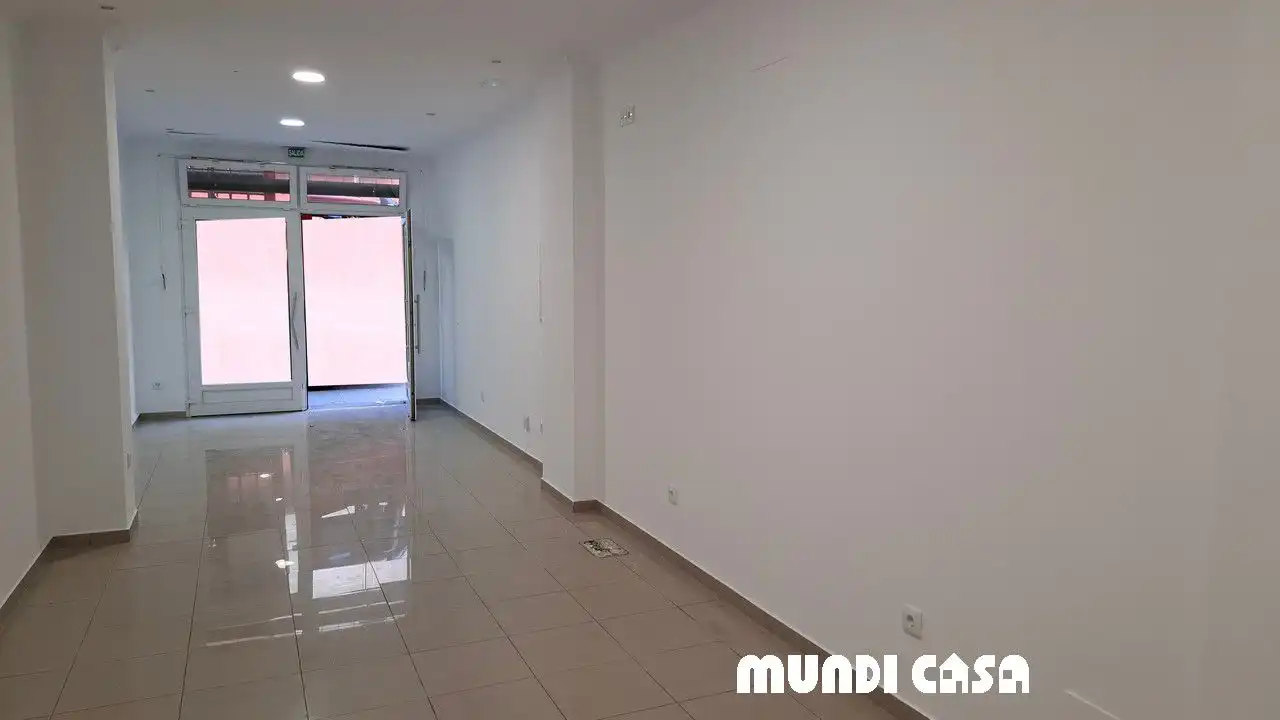 Local comercial de lloguer a BOROBÓ, imagen 2