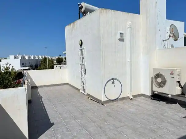Terraced house with pool for sale in Av. Asociación Victimas del Terrorismo, 24, imagen 7