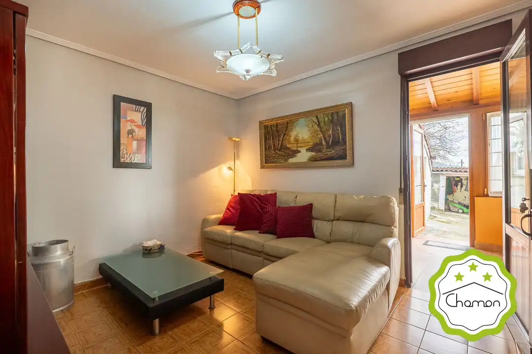 Wohnzimmer von Country house zum Verkauf in Erandio mit Heizung, Privatgarten und Terrasse