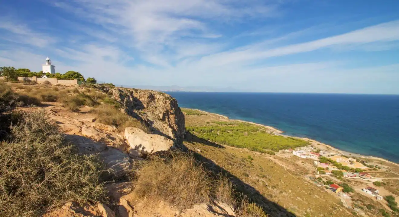 Vista exterior de Casa o xalet en venda en Santa Pola amb Aire condicionat, Calefacció i Jardí privat