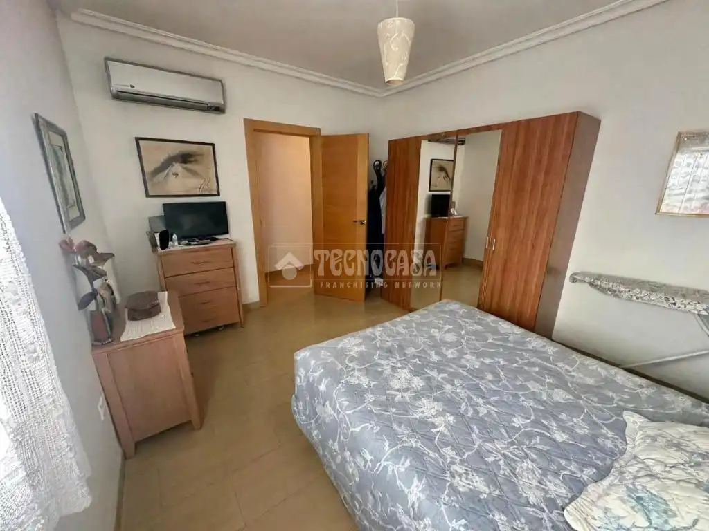 Piso con terraza en venta en C. Virgen de la Cabeza, imagen 12