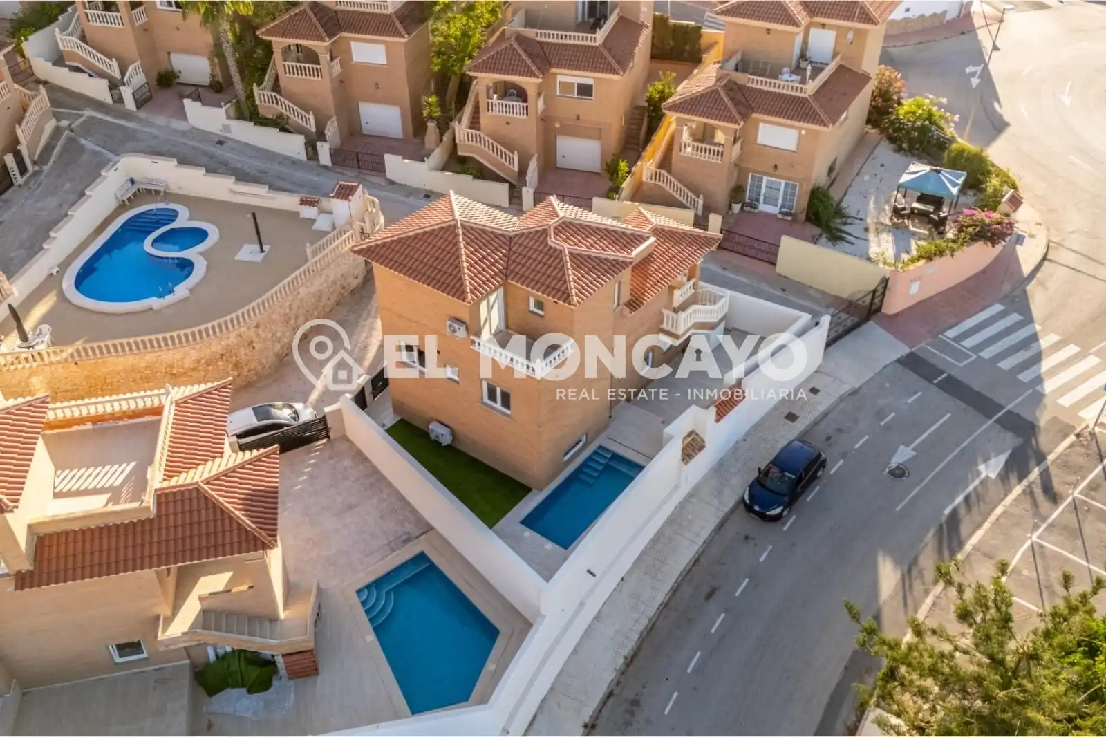 Vista exterior de Casa o chalet en venta en Rojales con Aire acondicionado, Calefacción y Jardín privado