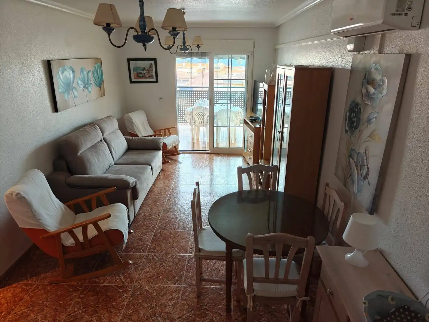 Sala d'estar de Àtic de lloguer en Cartagena amb Aire condicionat, Terrassa i Moblat