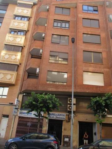 Local comercial en Venta en Josep Ramon batalla, 28 en Centro