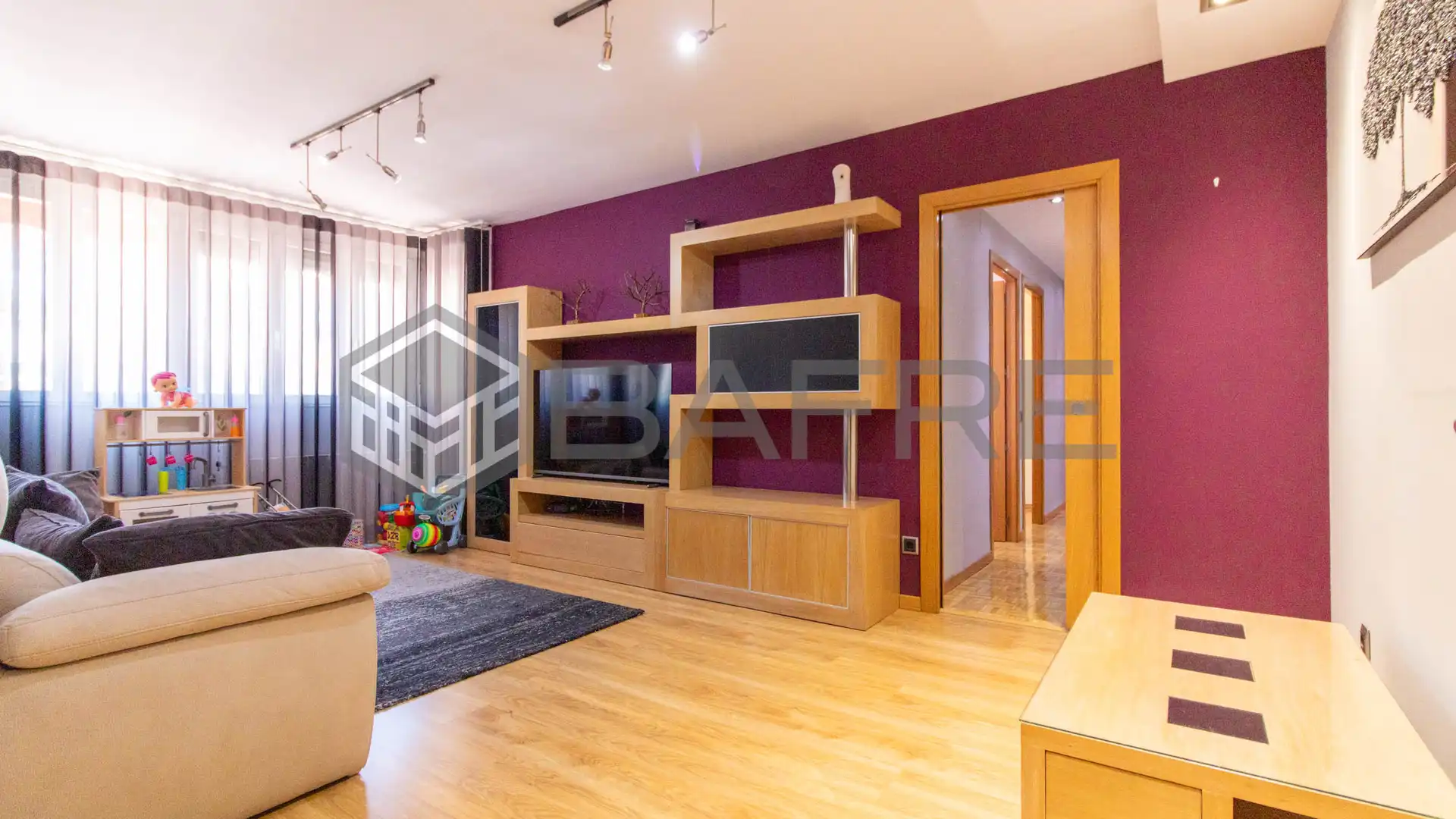 Flat for sale in  Madrid Capital  with Air Conditioner, Heating and Parquet flooring