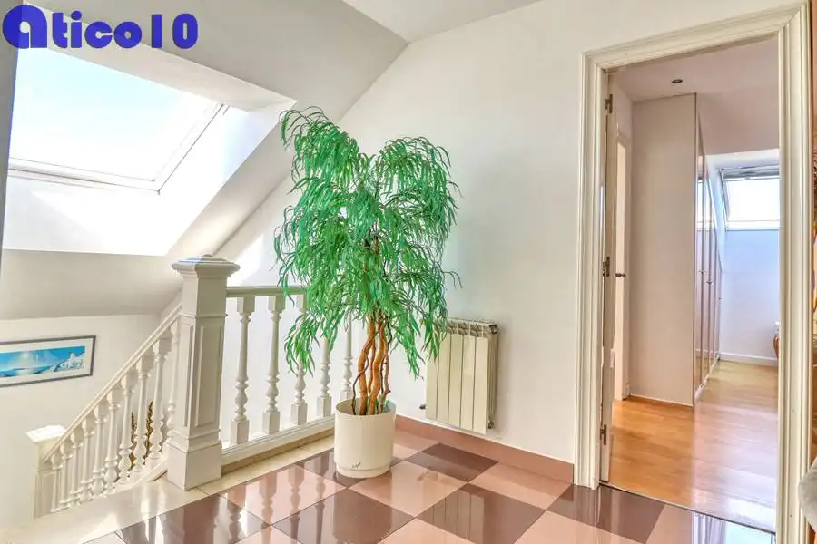 Casa o chalet en venta en Gijón  con Calefacción, Jardín privado y Parquet